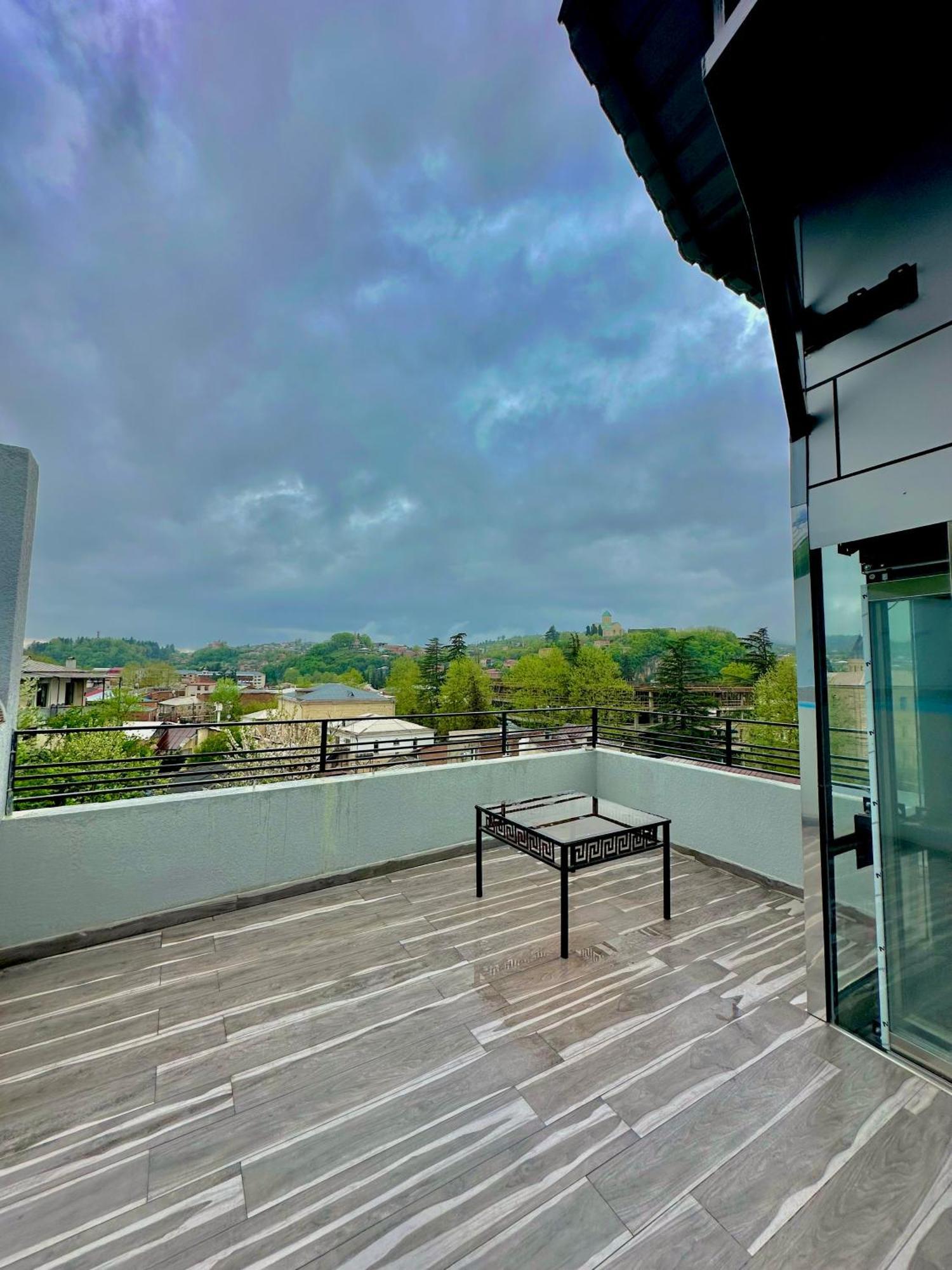 Hotel Balcony Kutaisi Exterior photo
